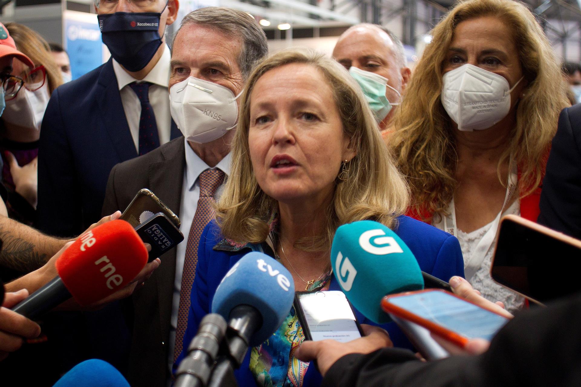Nadia Calviño asegura que todavía "no hay acuerdo" sobre el Salario Mínimo Nadia Calviño asegura que todavía "no hay acuerdo" sobre el Salario Mínimo