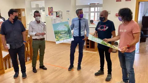 El vicepresidente Pablo Zuloaga presentando en Ampuero el Festival Organizadores del I Festival Aparecida Folk