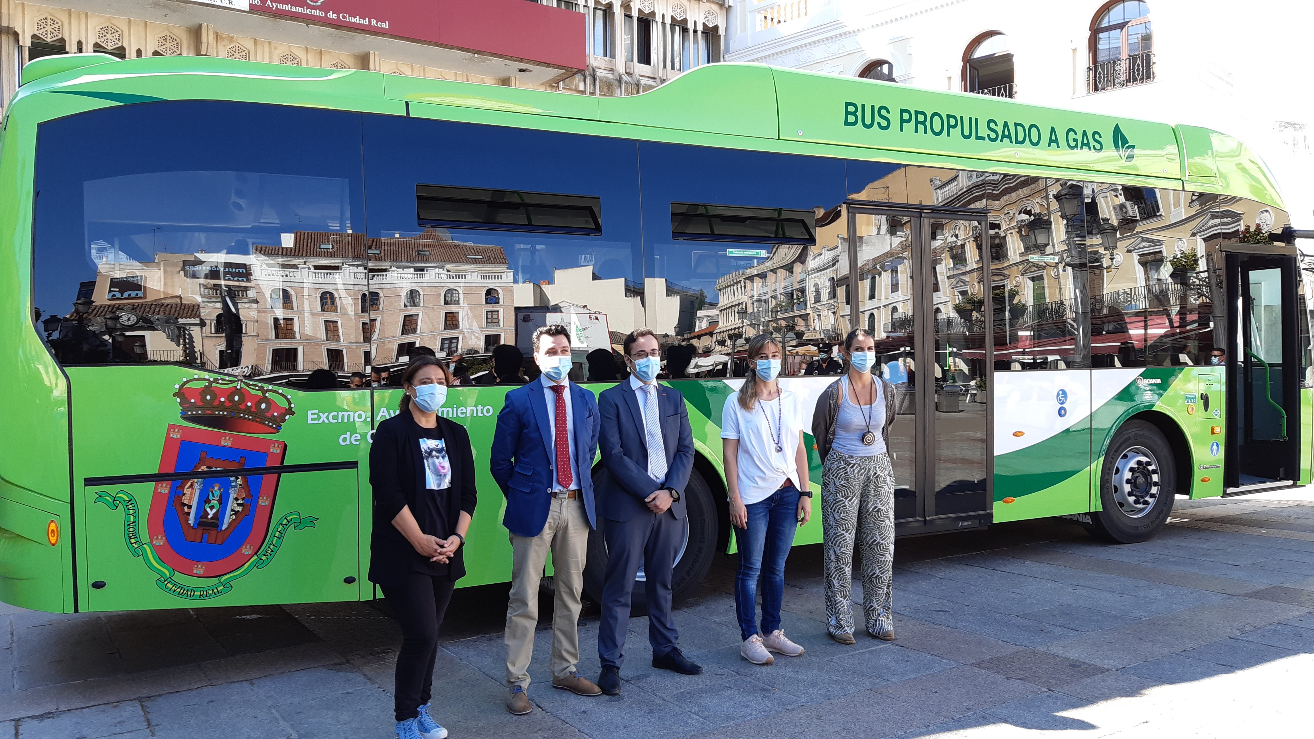 Las pedanías de Ciudad Real disponen de un nuevo autobús más accesible y menos contaminante Las pedanías de Ciudad Real disponen de un nuevo autobús más accesible y menos contaminante
