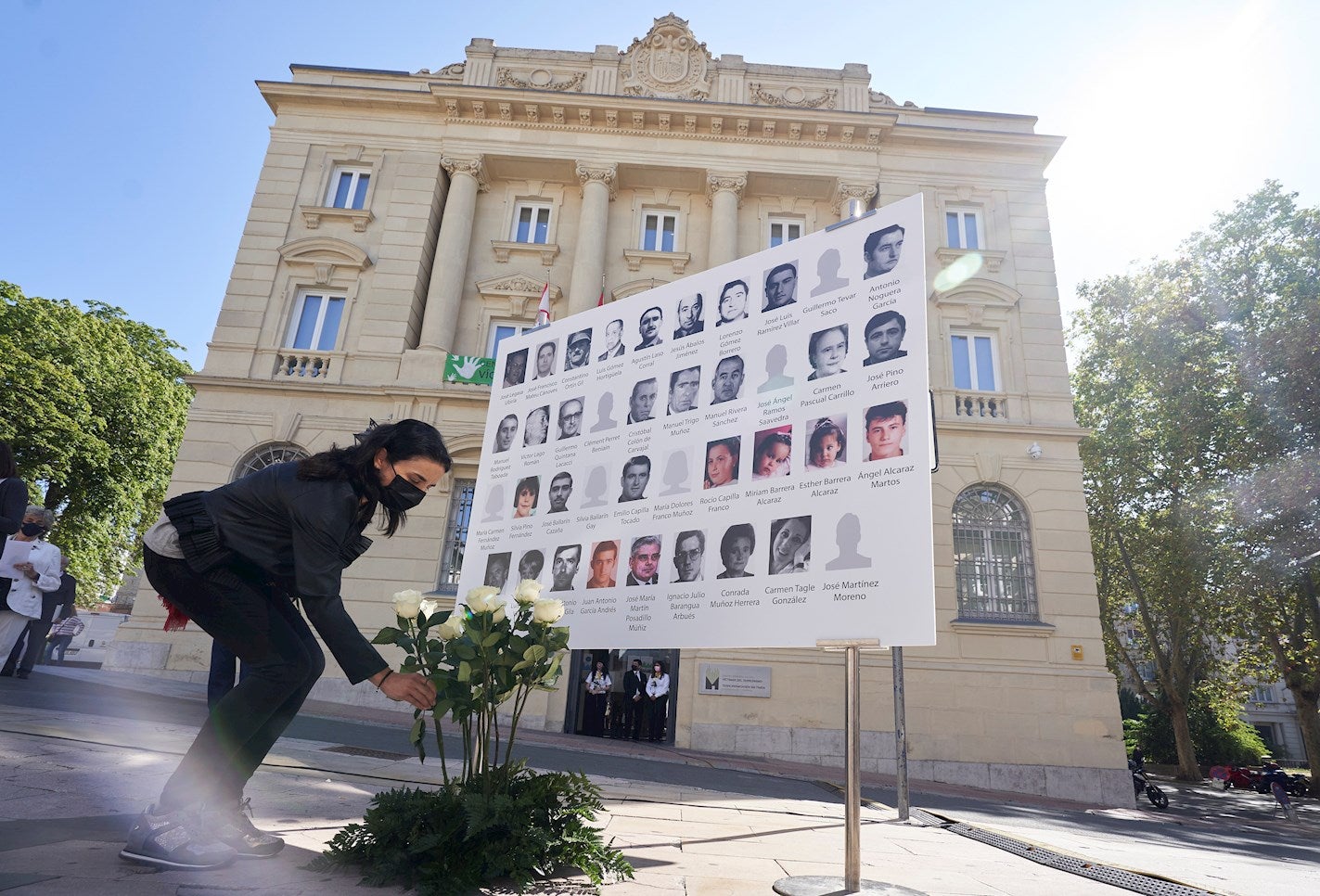 La víctimas del terrorismo afirman que "no se puede permitir que se reciba a los enemigos como héroes" La víctimas del terrorismo afirman que "no se puede permitir que se reciba a los enemigos como héroes"