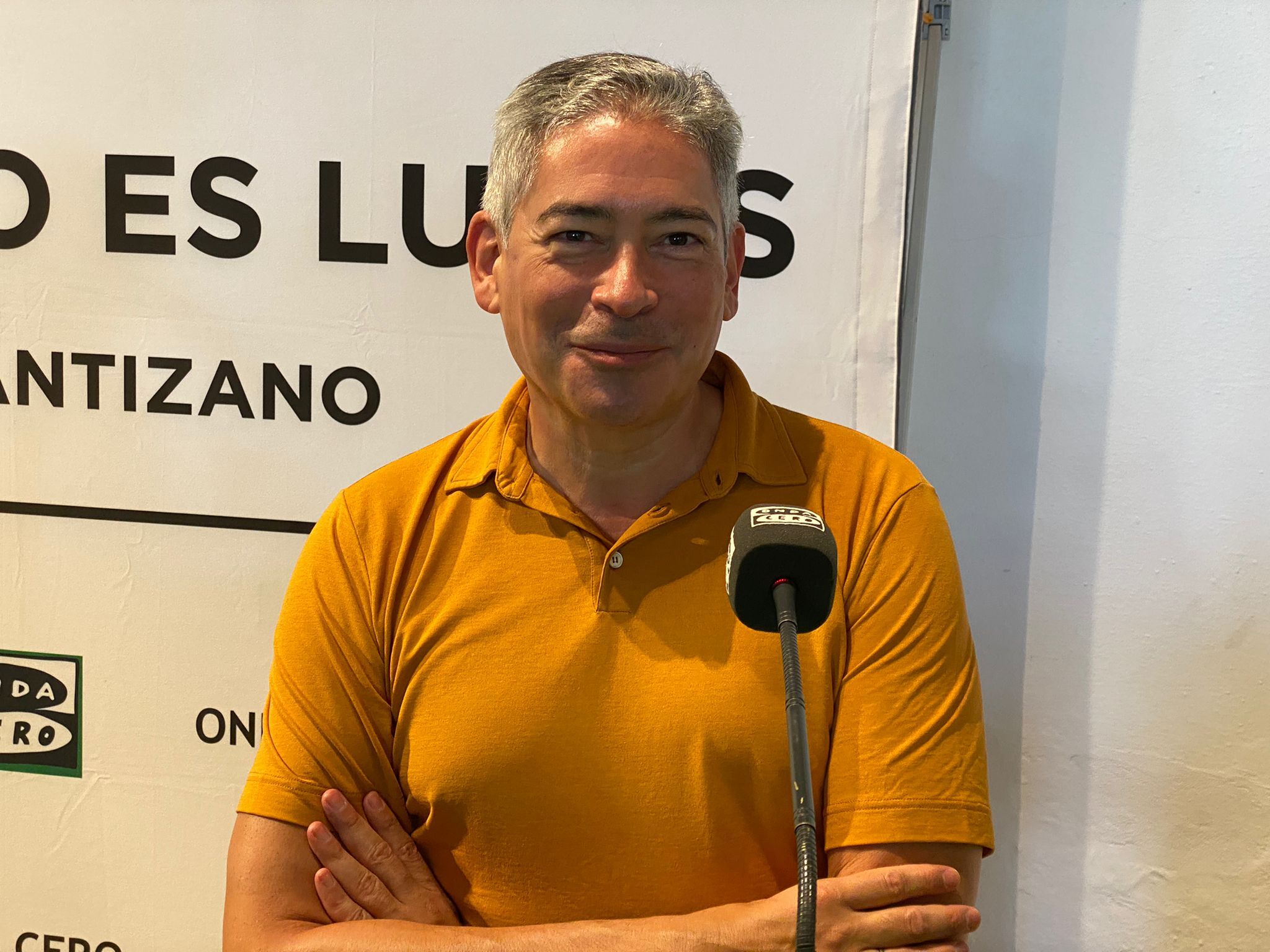 Boris Izaguirre: "Enrique Ponce ha descubierto el flamenco inflable de color rosa gracias a su novia de veintiún años" Boris Izaguirre: "Enrique Ponce ha descubierto el flamenco inflable de color rosa gracias a su novia de veintiún años"