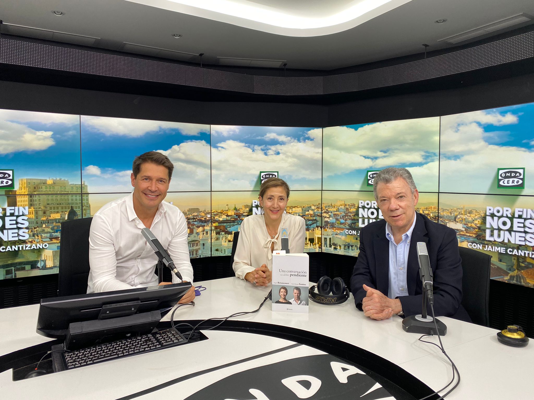 Ingrid Betancourt y Juan Manuel Santos: "Un corazón sin odios ni rencor es lo que el mundo necesita con esta polarización que vivimos" Ingrid Betancourt y Juan Manuel Santos: "Un corazón sin odios ni rencor es lo que el mundo necesita con esta polarización que vivimos"