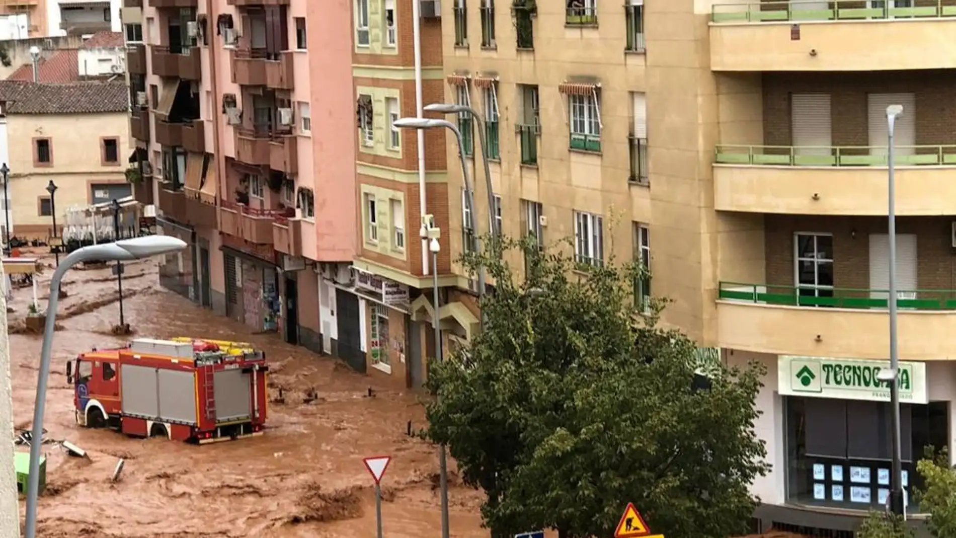 La Unión de Consumidores de Extremadura pone su asistencia jurídica a disposición de afectados por el temporal