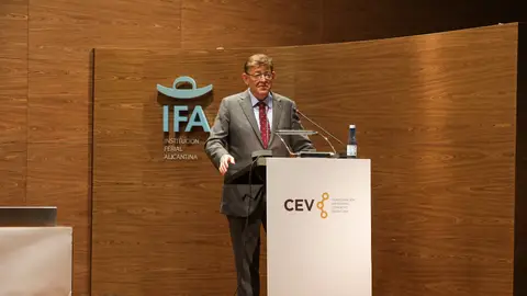 Ximo Puig, presidente de la Generalitat Valenciana, en la Institución Ferial Alicantina de Elche. Ximo Puig, presidente de la Generalitat Valenciana, en la Institución Ferial Alicantina de Elche.