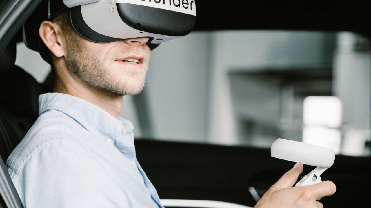 Alternatives, amb humor, a l'ampliació de l'aeroport del Prat. Alternatives, amb humor, a l'ampliació de l'aeroport del Prat.