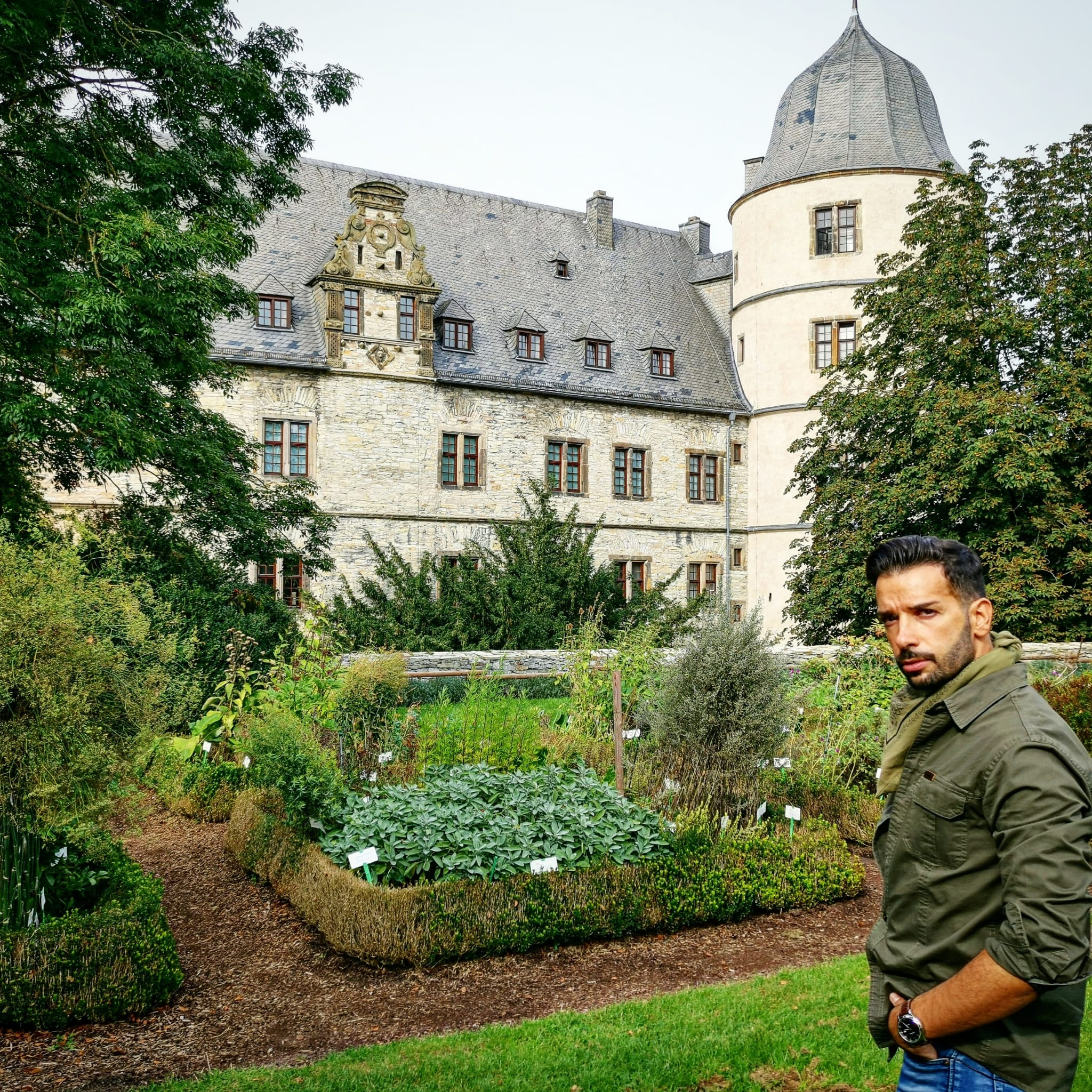 Himmler y el ocultismo en la Alemania nazi Himmler y el ocultismo en la Alemania nazi