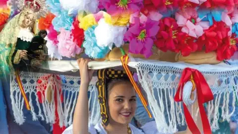 Valdefuentes celebra la fiesta de Los Tableros, que espera la declaración de interés turístico regional Valdefuentes celebra la fiesta de Los Tableros, que espera la declaración de interés turístico regional