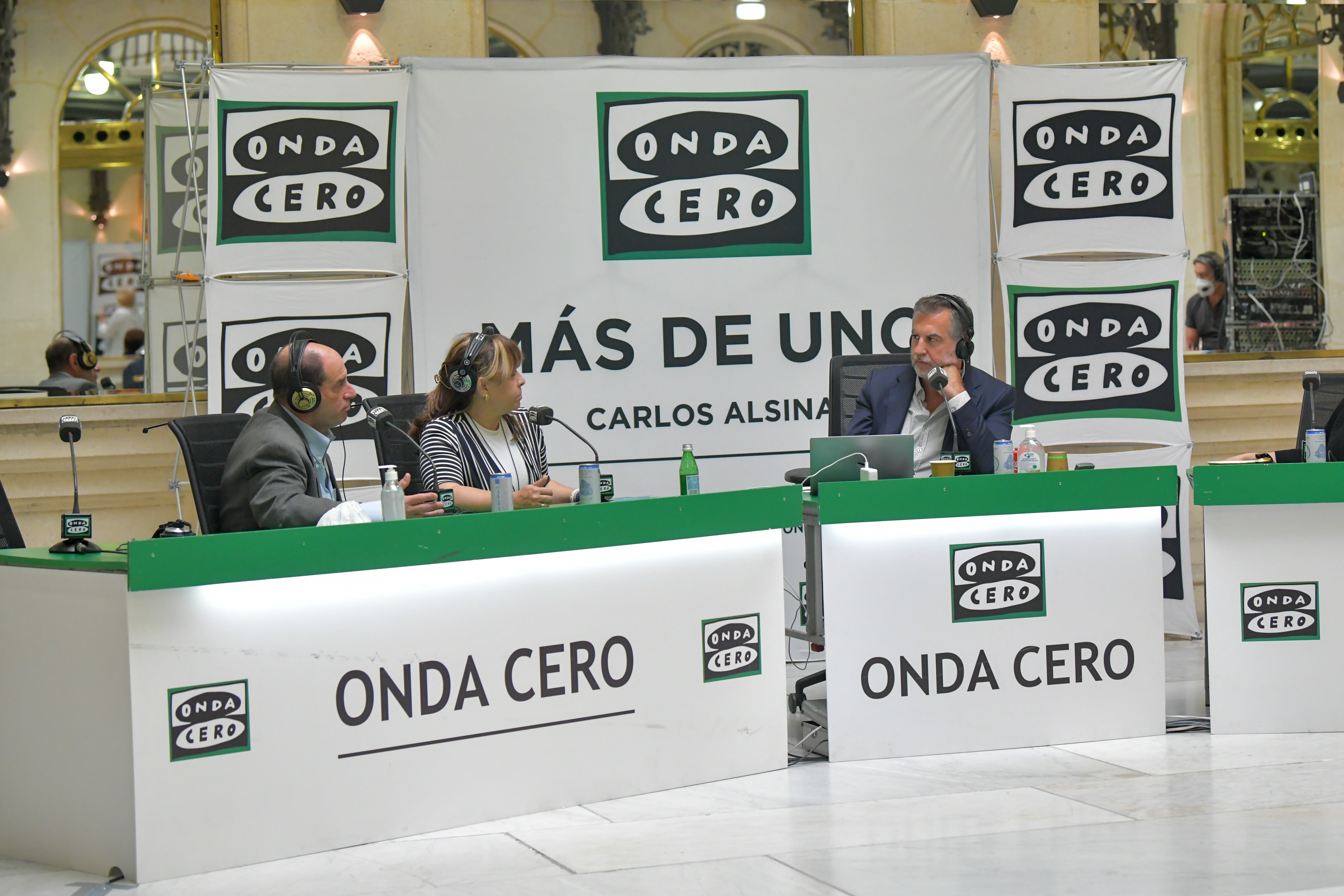 La mejorada entrevista de Alsina al premio Fronteras del Conocimiento, David Julius, doblada por Kevin Farrell y Bob Hopkins La mejorada entrevista de Alsina al premio Fronteras del Conocimiento, David Julius, doblada por Kevin Farrell y Bob Hopkins