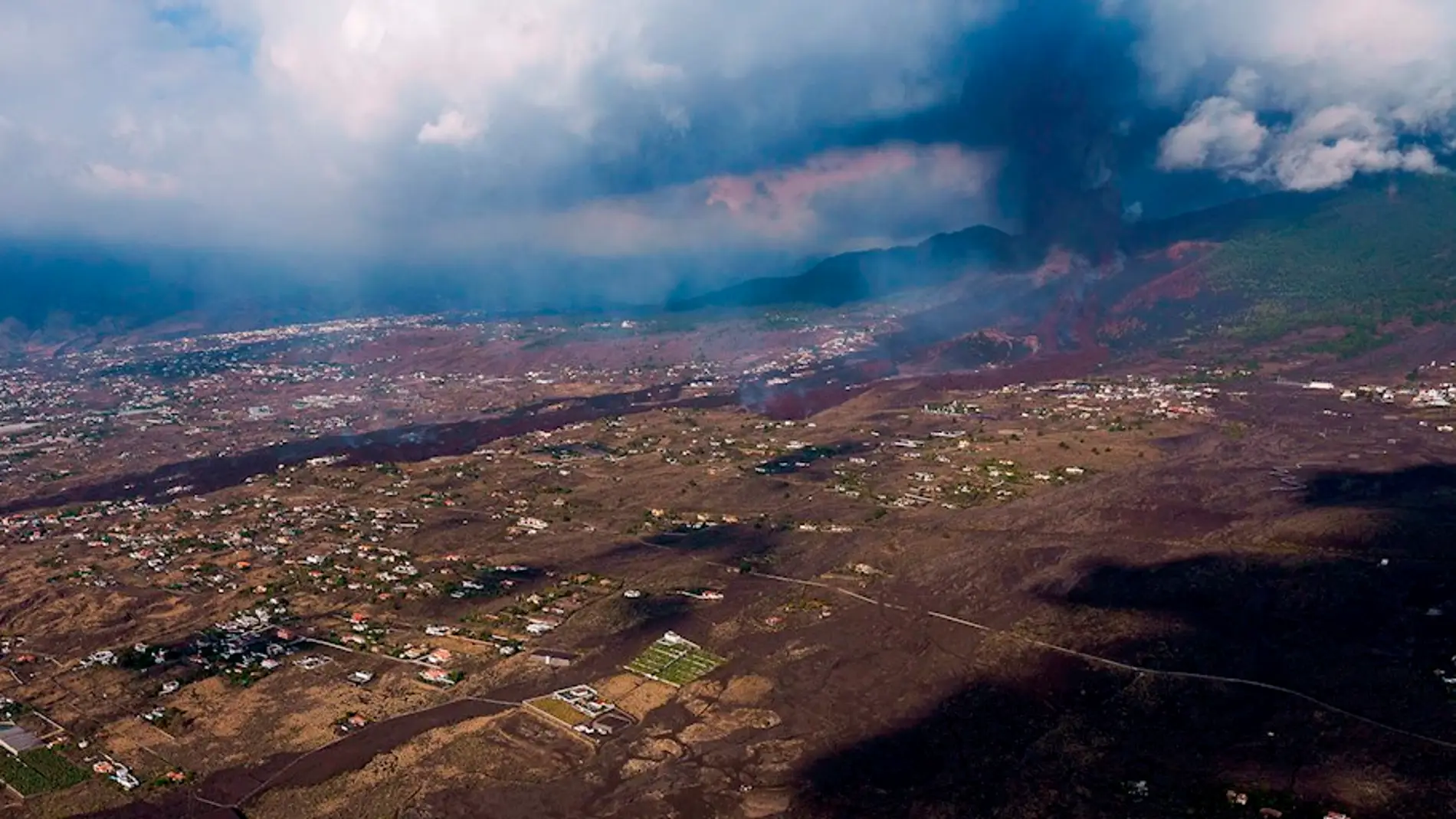 El estado será el propietario de los nuevos terrenos generados por la lava en La Palma