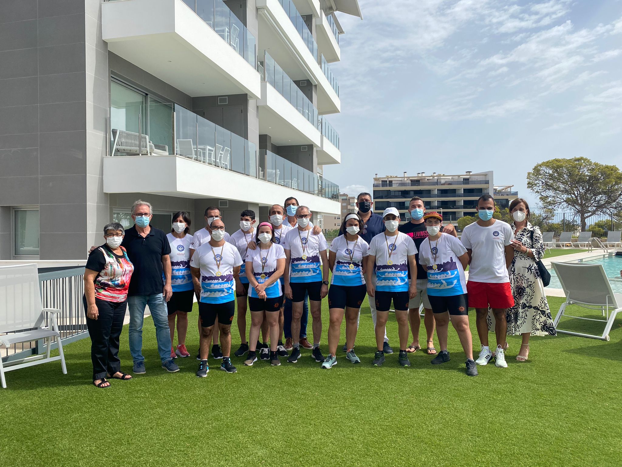 Hotel Blue Line homenajea a los deportistas de Dragon Boat del Centro Ocupacional Les Talaies Hotel Blue Line homenajea a los deportistas de Dragon Boat del Centro Ocupacional Les Talaies