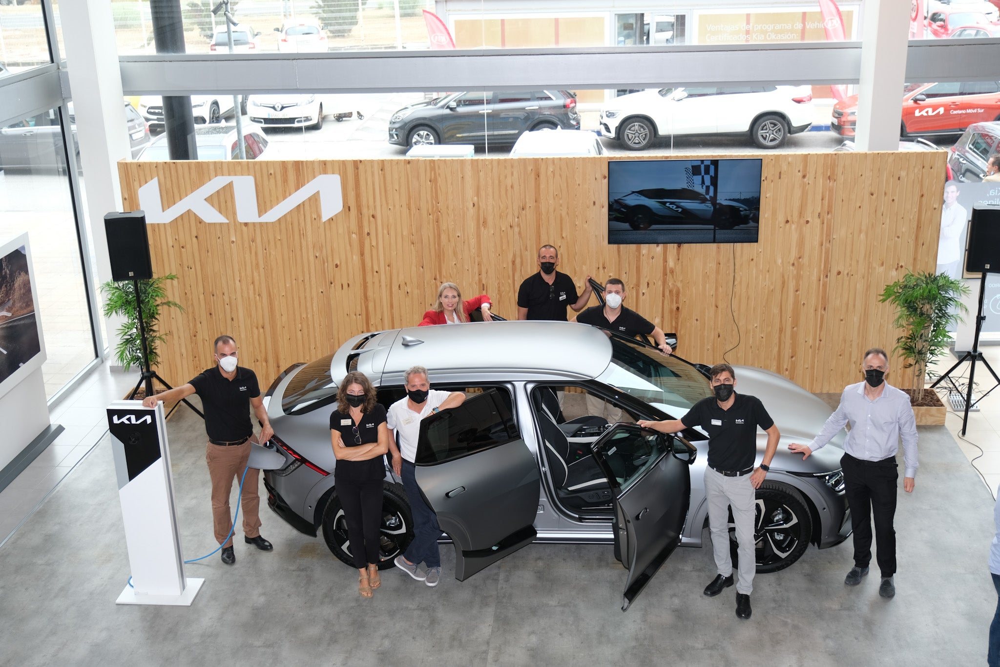 Caetano Móvil Sur presenta el nuevo modelo KIA EV6 Caetano Móvil Sur presenta el nuevo modelo KIA EV6