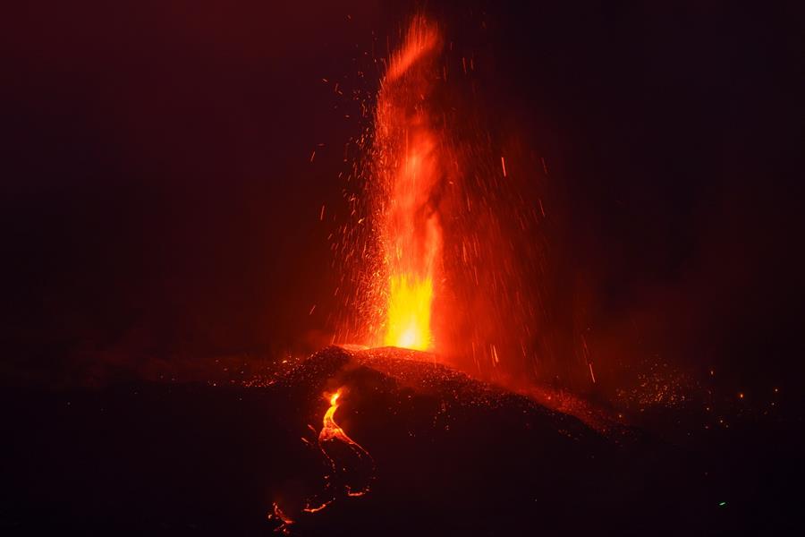 ¿Qué diferencia hay entre magma y lava? ¿Qué diferencia hay entre magma y lava?