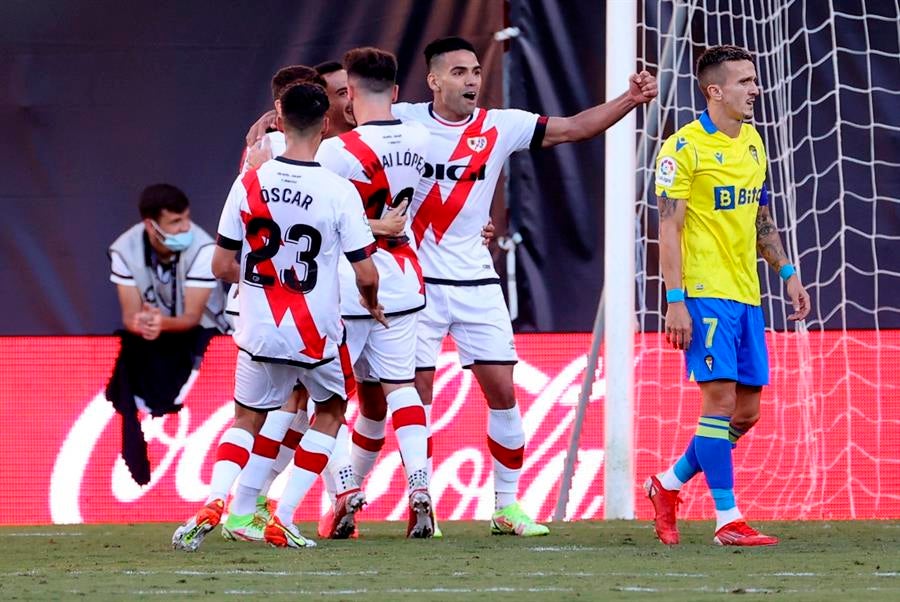 El Rayo sigue rugiendo y se impone al Cádiz El Rayo sigue rugiendo y se impone al Cádiz