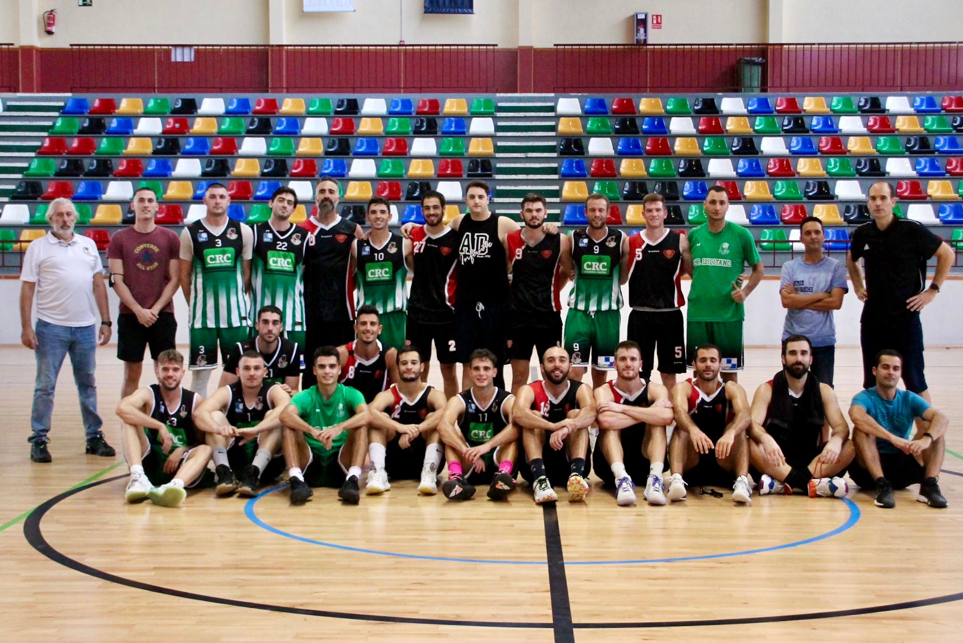 Cara y cruz para el balonmano y el fútbol ilicitano Cara y cruz para el balonmano y el fútbol ilicitano