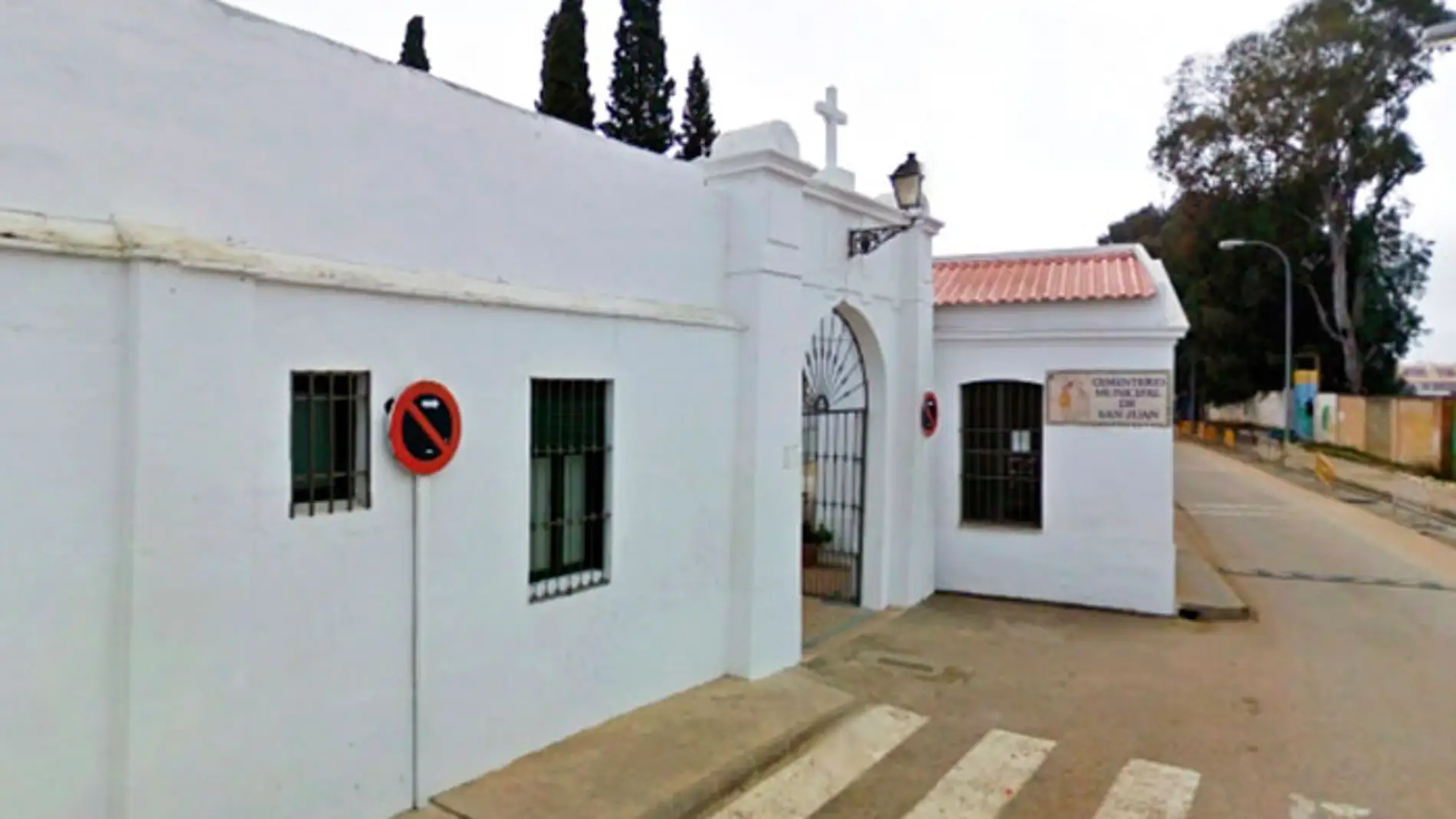 Comienzan los trabajos para delimitar lugares de enterramiento de víctimas franquistas en el cementerio viejo de Badajoz