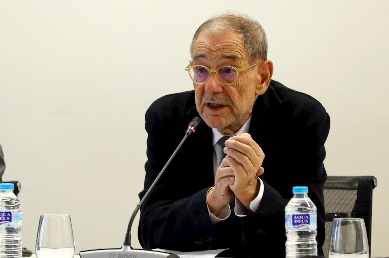 Javier Solana afirma que Merkel ha sido la que ha evitado el ascenso de la ultraderecha en Alemania Javier Solana afirma que Merkel ha sido la que ha evitado el ascenso de la ultraderecha en Alemania