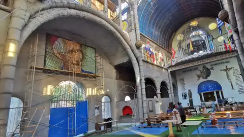 #Darlalata rinde homenaje a Justo Gallego con un mural realizado con 3.000 latas #Darlalata rinde homenaje a Justo Gallego con un mural realizado con 3.000 latas