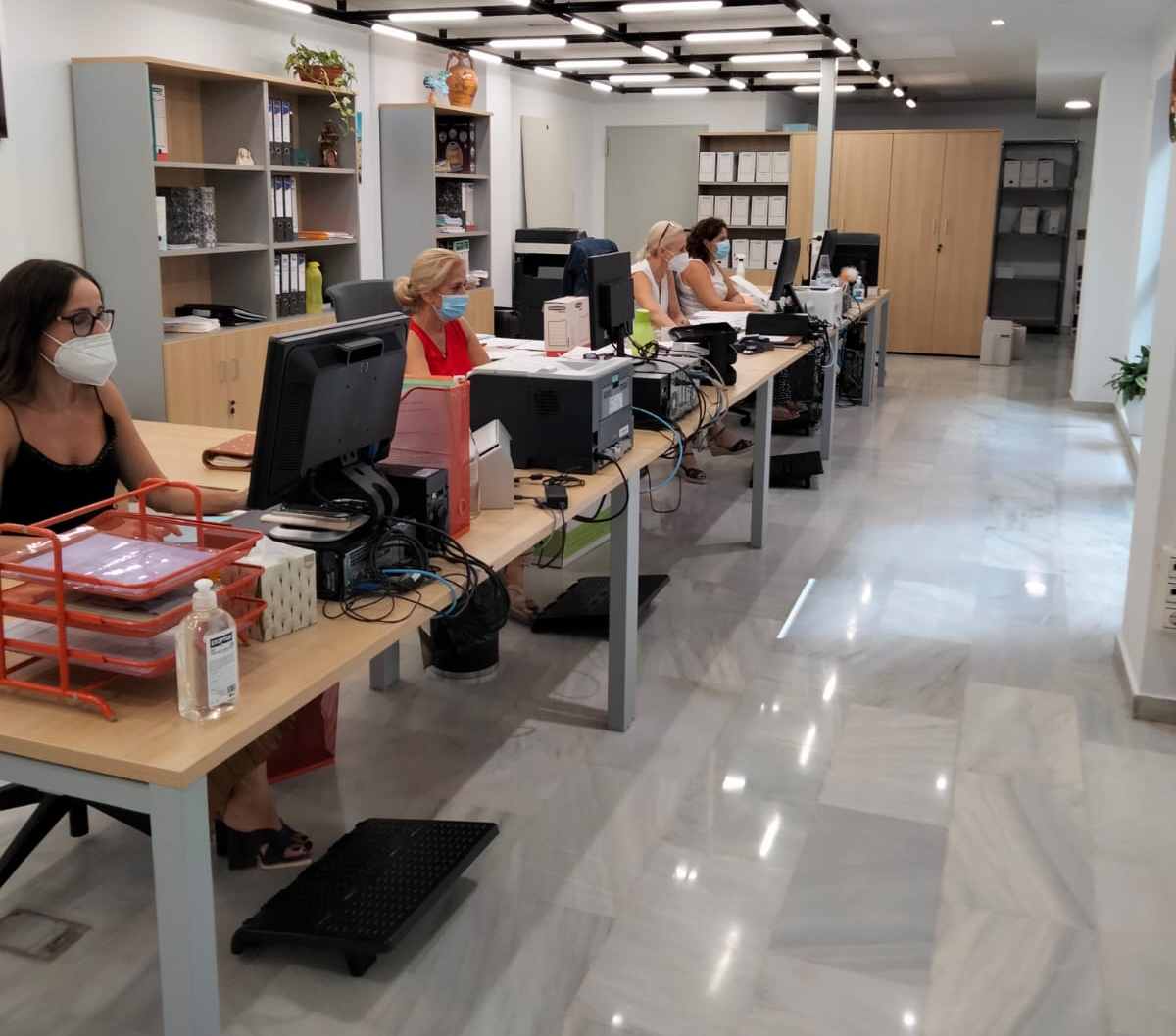 El Ayuntamiento de San Fulgencio regresa al edificio de Plaza Constitución tras finalizar las reparaciones El Ayuntamiento de San Fulgencio regresa al edificio de Plaza Constitución tras finalizar las reparaciones