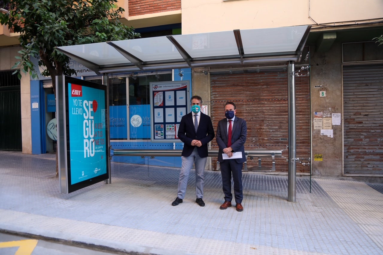 EMT y Ayuntamiento modernizan 13 paradas de la zona este EMT y Ayuntamiento modernizan 13 paradas de la zona este