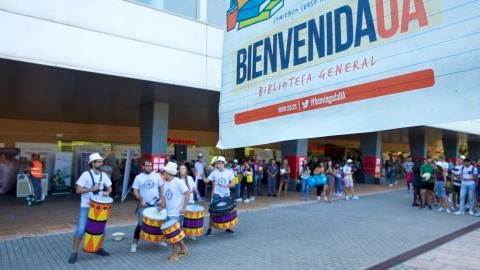 La Universidad de Alicante da la bienvenida al nuevo alumnado