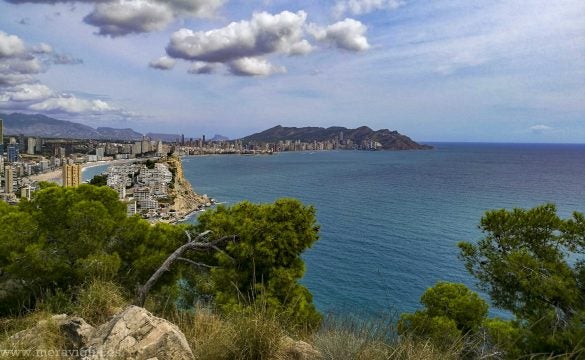 Temperaturas casi estivales para el "veranillo de San Miguel" aunque podría llover en el interior Temperaturas casi estivales para el "veranillo de San Miguel" aunque podría llover en el interior