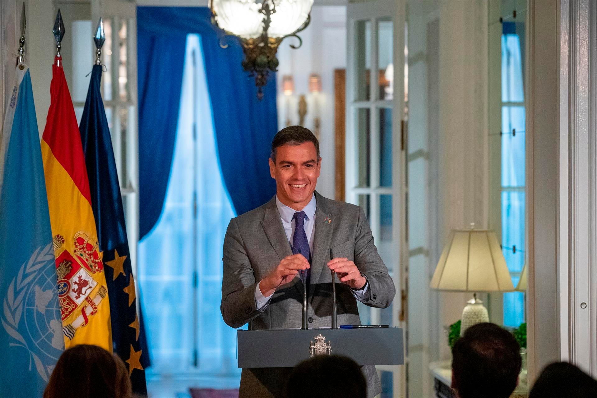 PSOE y Podemos rechazan dar una medalla a la Policía por su lucha contra ETA PSOE y Podemos rechazan dar una medalla a la Policía por su lucha contra ETA