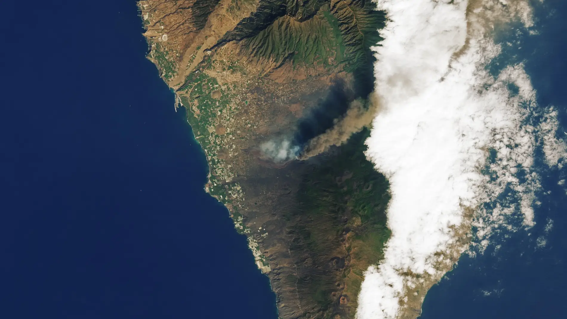 Big Van Ciencia: ¿Qué está haciendo el espacio para seguir la erupción volcánica?