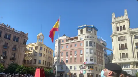 Izado de bandera en Las Tendillas Izado de bandera en Las Tendillas