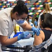 Vacunación contra el coronavirus en Elche.
