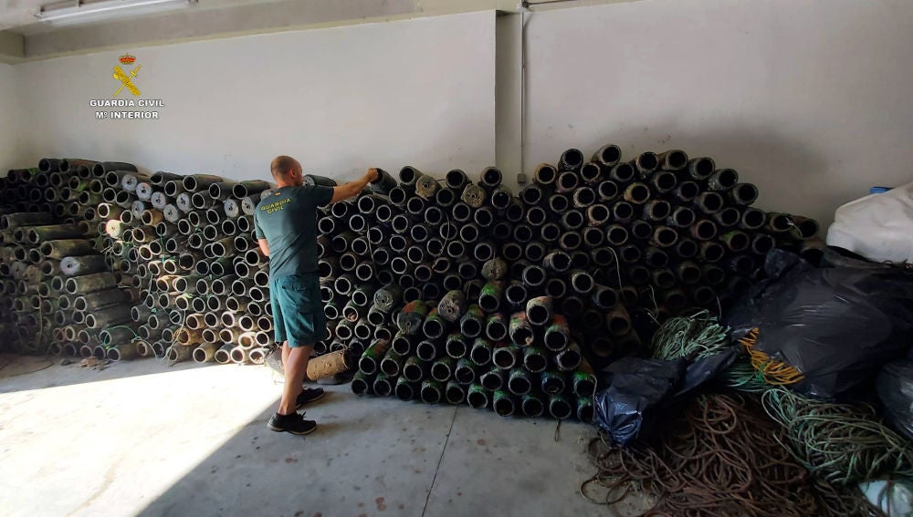 Más de 550 nasas ilegales encontrados por la Guardia Civil