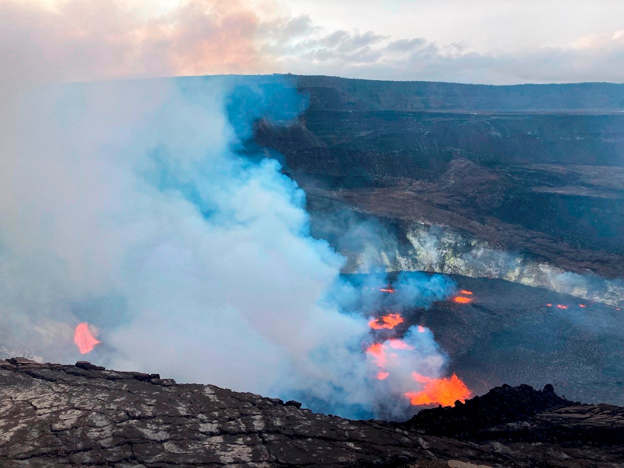 El volcán hawaiano de Kilauea entra en erupción El volcán hawaiano de Kilauea entra en erupción
