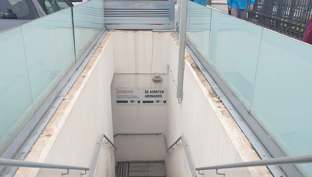 Escaleras de acceso Hospital Provincial 