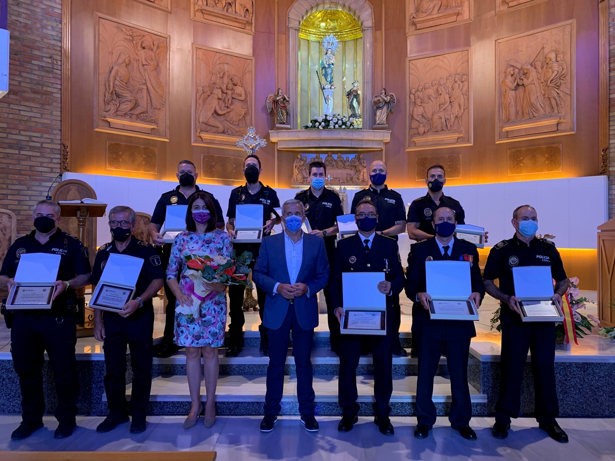 La plantilla de la Policía Local de Pilar de la Horadada se ha congregado a las puertas del edificio consistorial La plantilla de la Policía Local de Pilar de la Horadada se ha congregado a las puertas del edificio consistorial