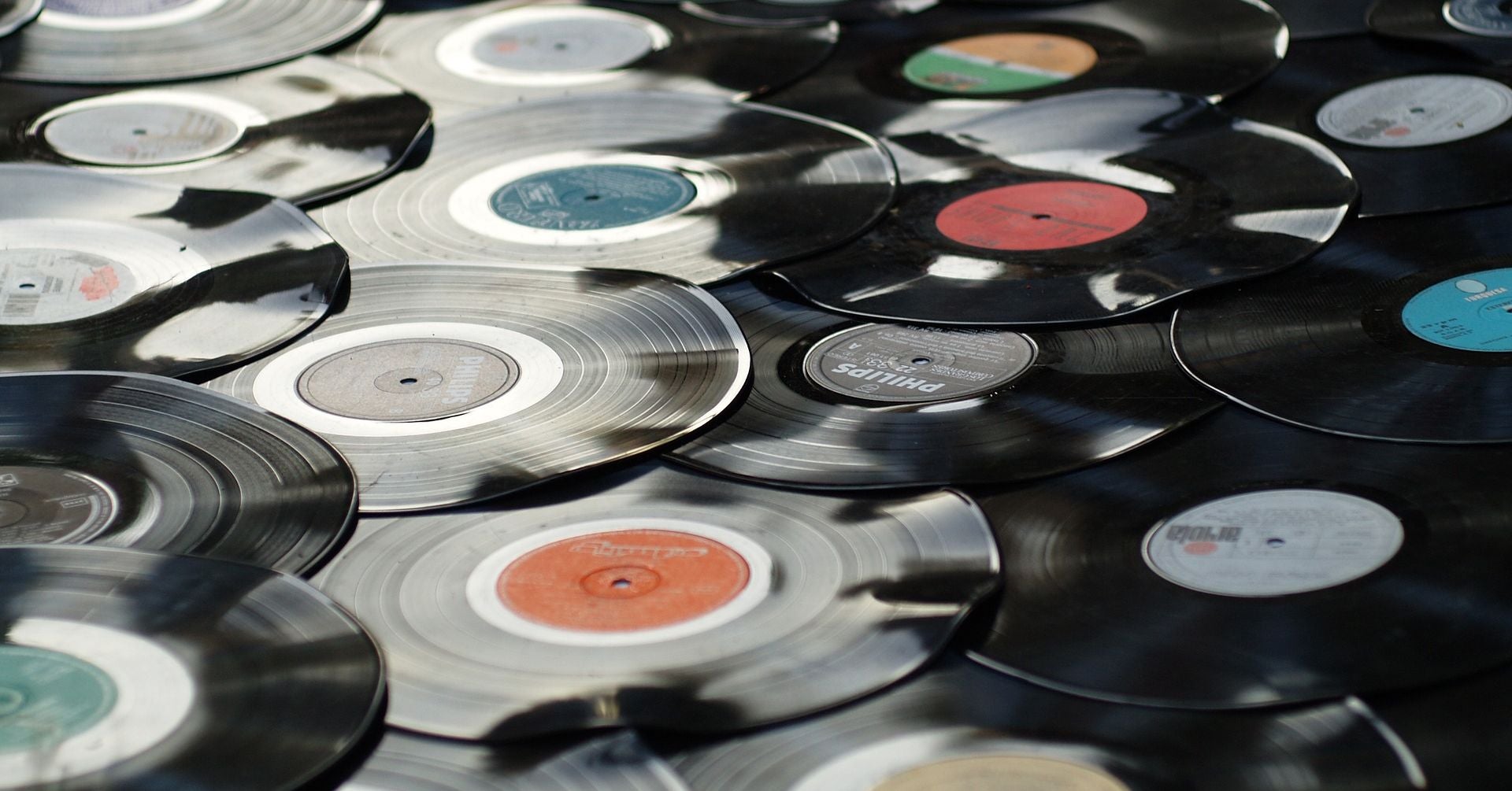 Dedicada a todos los músicos, amantes de la música y en general todas las personas Dedicada a todos los músicos, amantes de la música y en general todas las personas