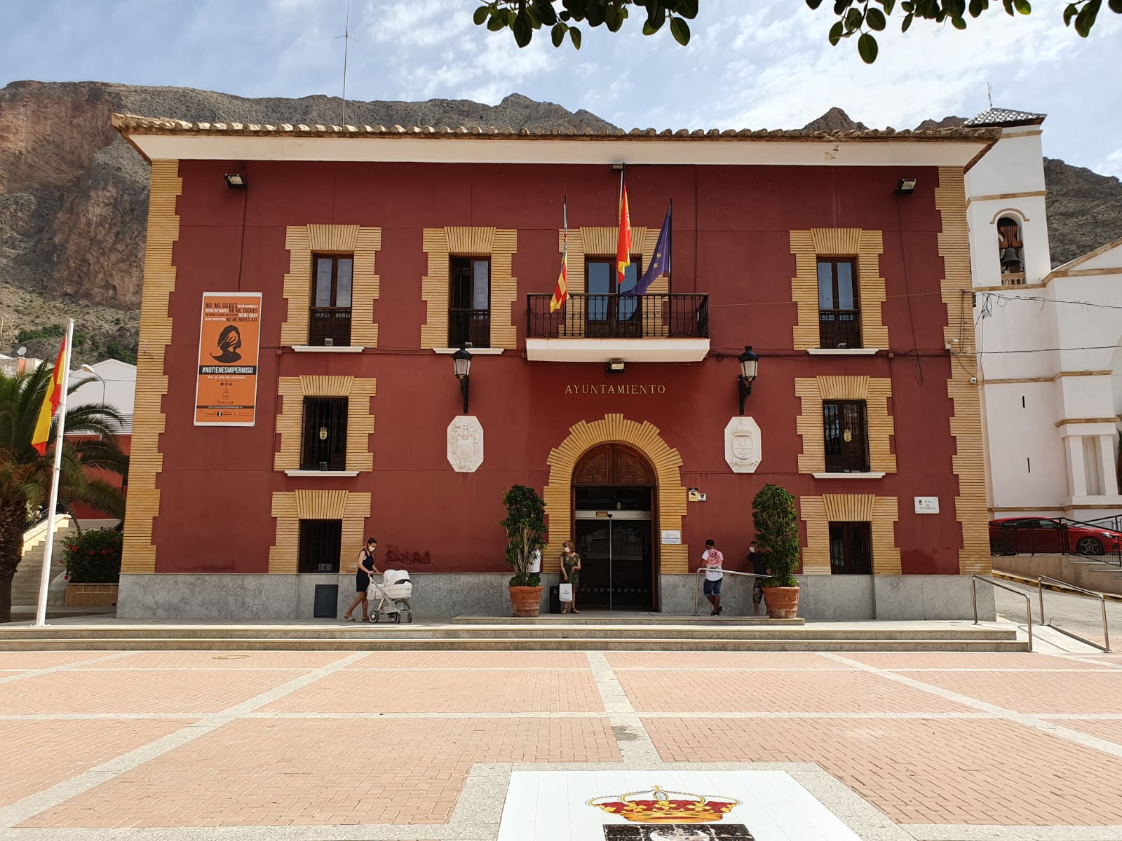 Redován pone en marcha las ayudas de hasta 3.000 euros para autónomos, pymes y micropymes Redován pone en marcha las ayudas de hasta 3.000 euros para autónomos, pymes y micropymes