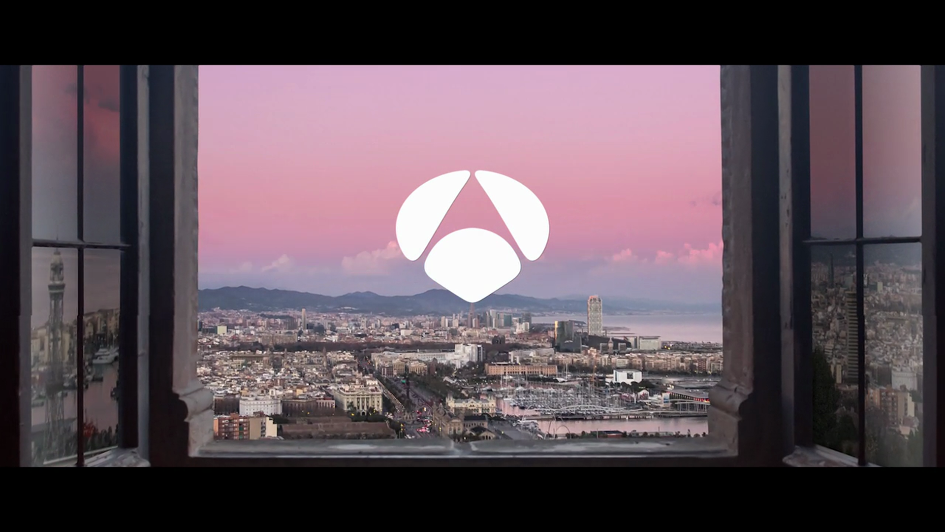 Antena 3, televisión líder por segundo mes consecutivo, crece y lidera también el prime time Antena 3, televisión líder por segundo mes consecutivo, crece y lidera también el prime time