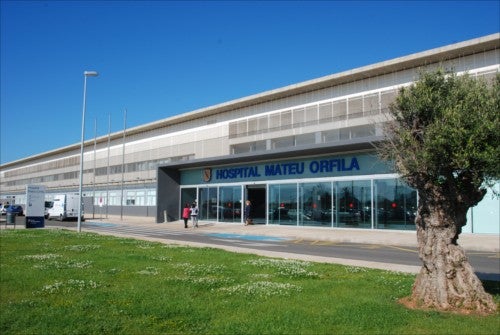 Adjudican por 1,4 millones placas solares en el aparcamiento del Mateu Orfila Adjudican por 1,4 millones placas solares en el aparcamiento del Mateu Orfila