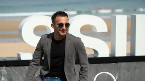 El director Alejandro Amenábar, en el photocall del Festival de San Sebastián para presentar 'La Fortuna' El director Alejandro Amenábar, en el photocall del Festival de San Sebastián para presentar 'La Fortuna'