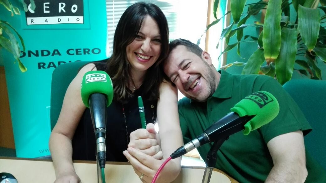 Rafa Pacheco nos aclara cuál es la forma más adecuada de consolar a alguien: cuándo hablar y cuándo guardar silencio Rafa Pacheco nos aclara cuál es la forma más adecuada de consolar a alguien: cuándo hablar y cuándo guardar silencio