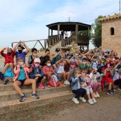 Un grupo de escolares han visitado el Mirador de Maares en Poblete