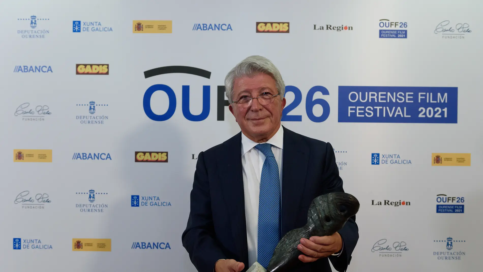 Enrique Cerezo recibe o Premio OUFF Historia do Cine Español