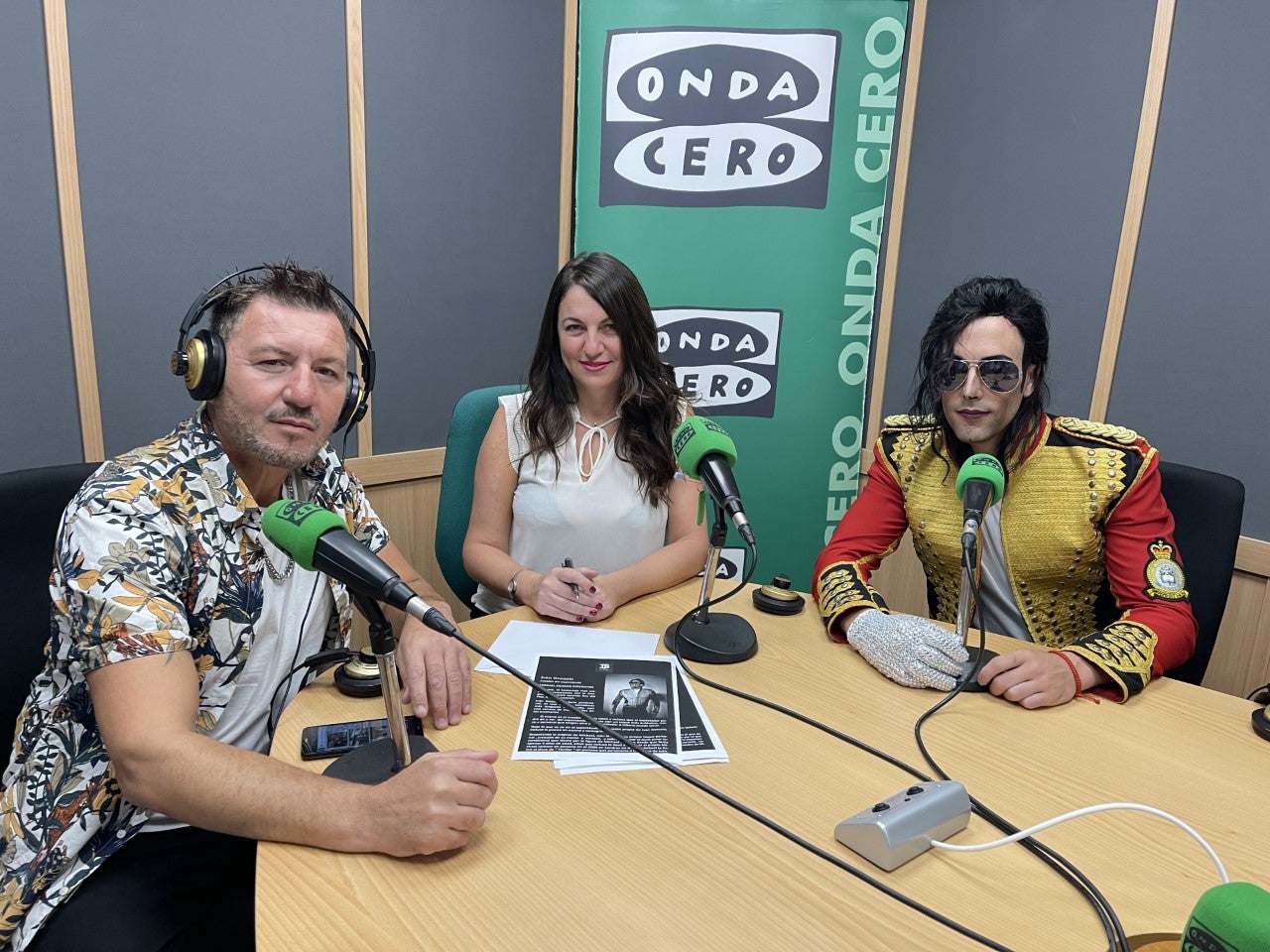 Iván Gonzalo: "En los tributos hay una línea muy delgada entre el homenaje y el frikismo, y hay que ser elegante" Iván Gonzalo: "En los tributos hay una línea muy delgada entre el homenaje y el frikismo, y hay que ser elegante"