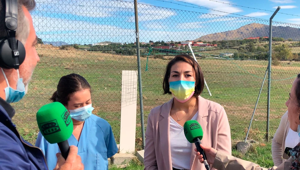 Irene y Elena en el refugio de animales