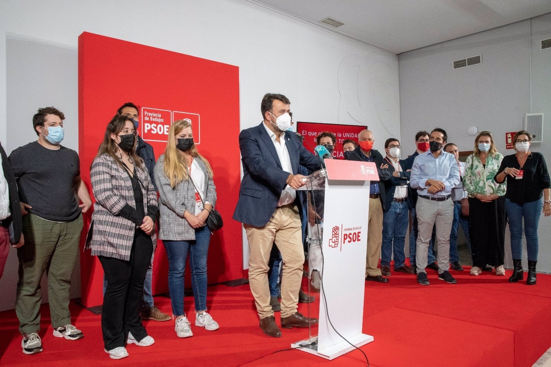 Rafael Lemus obtiene el 77% de los votos para ser reelegido secretario general del PSOE provincial de Badajoz Rafael Lemus obtiene el 77% de los votos para ser reelegido secretario general del PSOE provincial de Badajoz