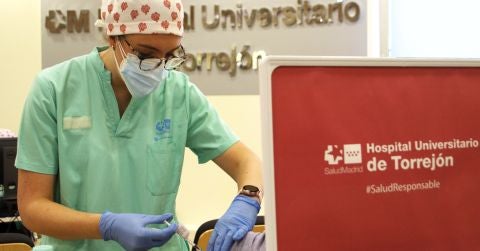 El Hospital Universitario de Torrej&oacute;n deja de ser centro vacunaci&oacute;n frente a la Covid-19