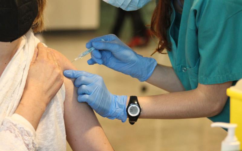 Jornada de vacunación COVID pediátrica y de adultos con y sin cita Jornada de vacunación COVID pediátrica y de adultos con y sin cita