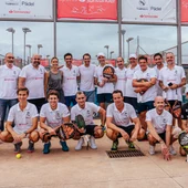 Rafa Nadal junto a los participante del Torneo Solidario de Pádel de su Academia Rafa Nadal junto a los participante del Torneo Solidario de Pádel de su Academia