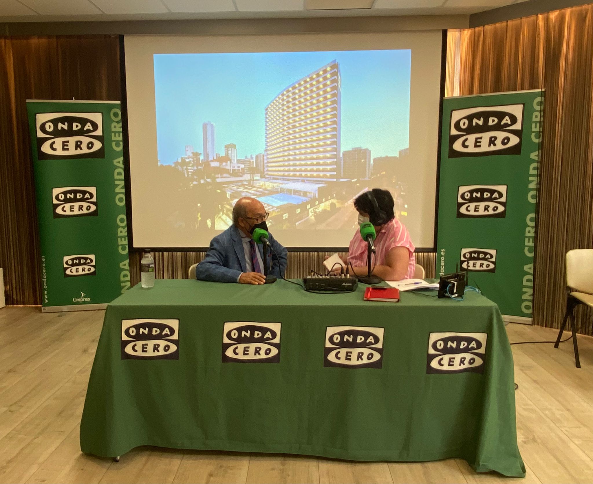 "El Hotel Don Pancho se creó por la ilusión de mi padre y sus hermanos, que pensaron que podía hacerse posible este sueño" "El Hotel Don Pancho se creó por la ilusión de mi padre y sus hermanos, que pensaron que podía hacerse posible este sueño"