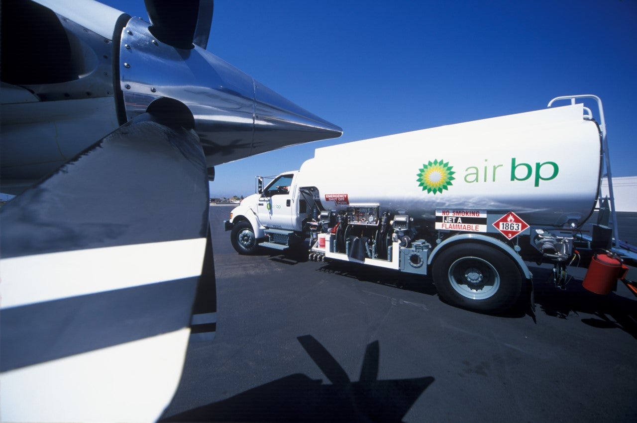 bp Castellón, la primera refinería del mundo en producir biocombustible para aviones bp Castellón, la primera refinería del mundo en producir biocombustible para aviones