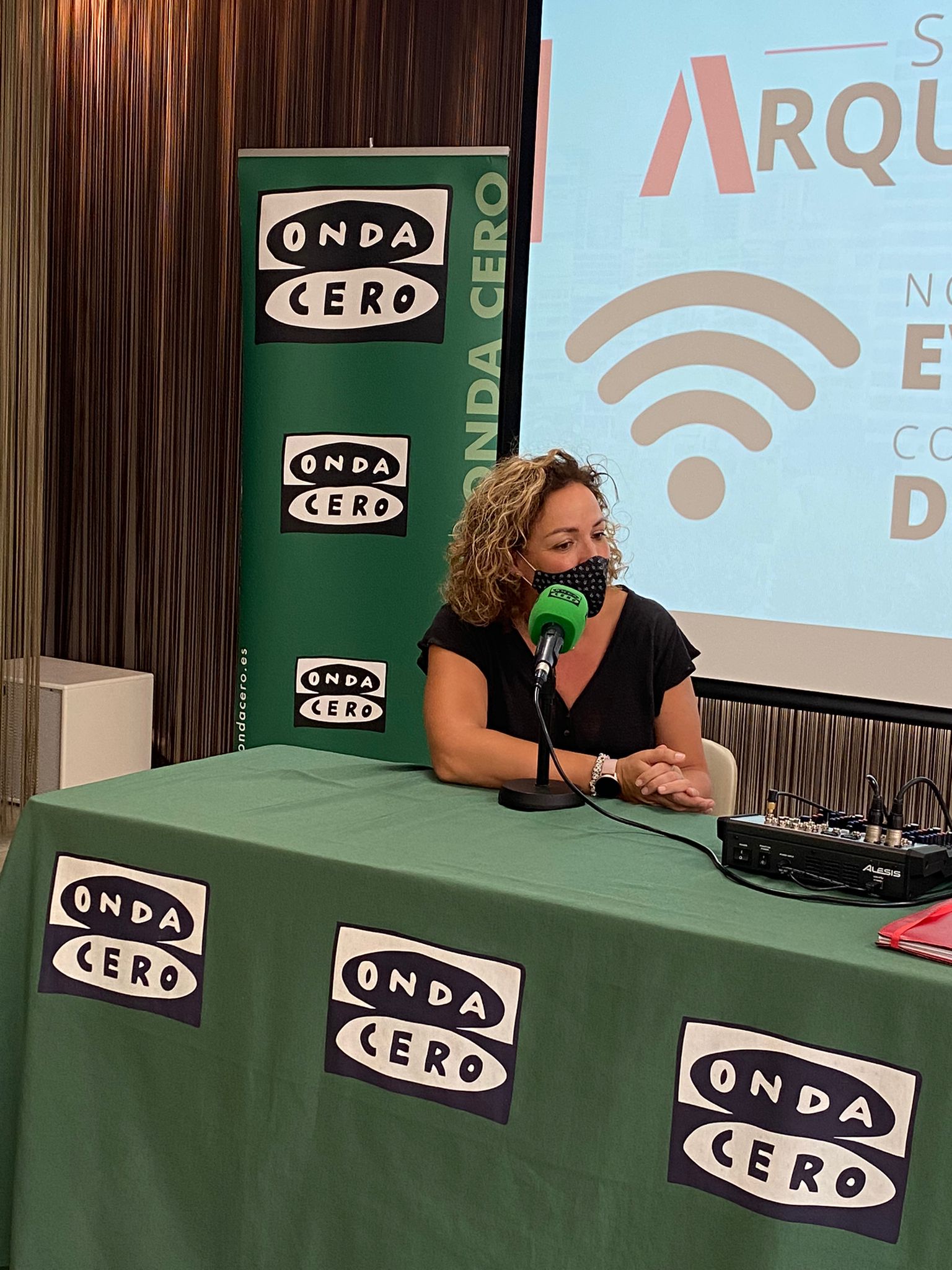"La puesta en marcha del In Tempo es una prueba de que no hay crisis urbanística en Benidorm" "La puesta en marcha del In Tempo es una prueba de que no hay crisis urbanística en Benidorm"
